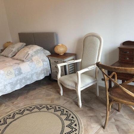 Hotel Les 3 Pigeons Bressuire Zewnętrze zdjęcie