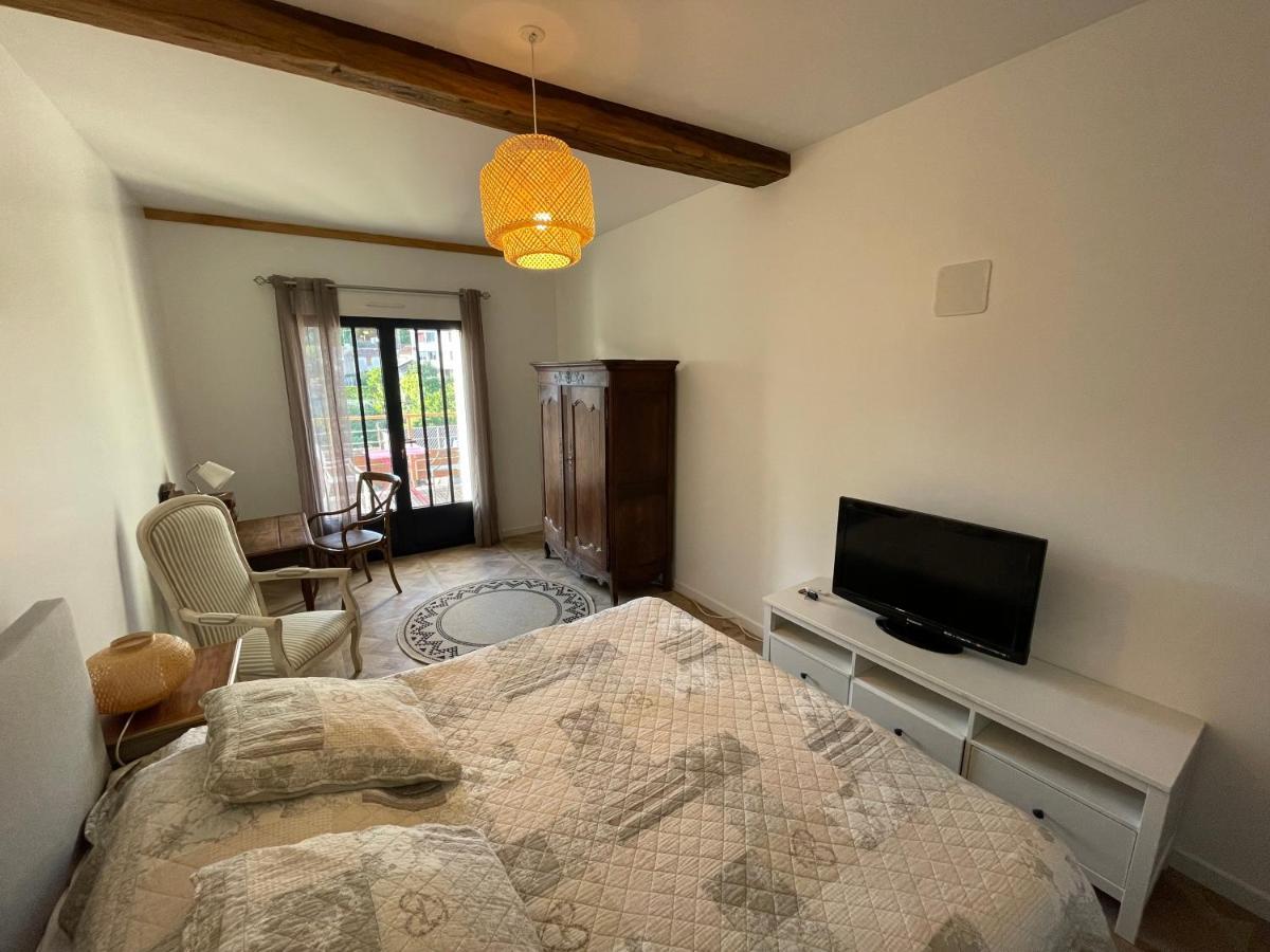 Hotel Les 3 Pigeons Bressuire Zewnętrze zdjęcie