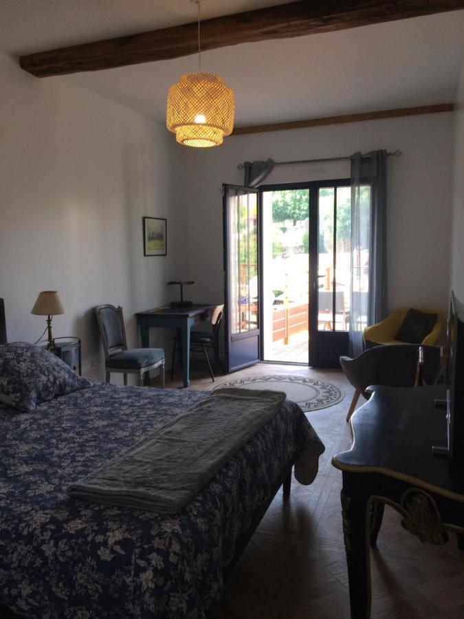 Hotel Les 3 Pigeons Bressuire Zewnętrze zdjęcie